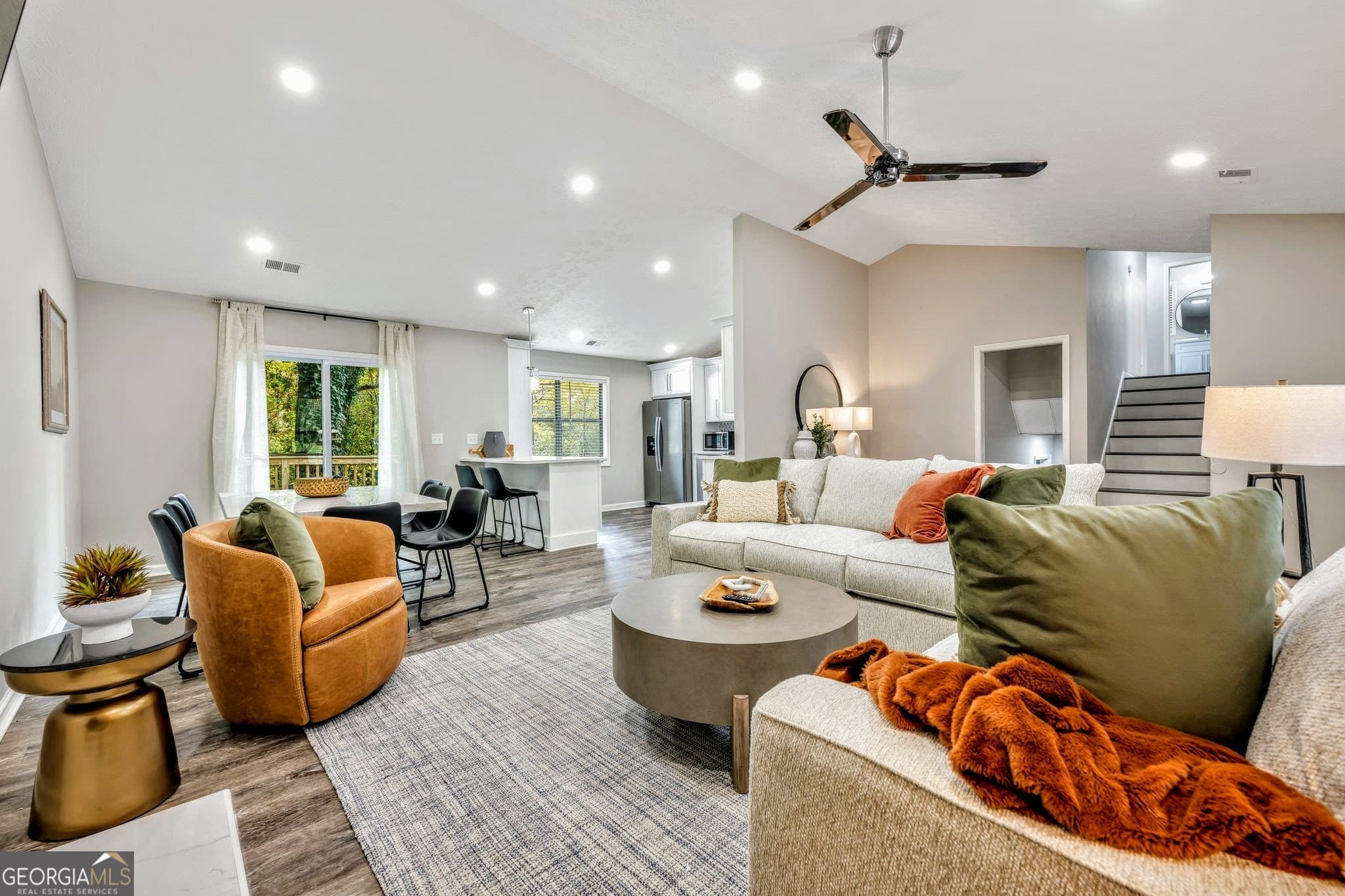 4 bedroom, 2 bathroom, 2,142 sq ft single family residence for rent at 1440 Glynn Oaks Drive, Marietta, GA 30008 for $4,950 a month — photo 6