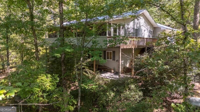 3 bedroom, 3 bathroom, 3,002 sq ft single family residence for sale at 55 Santa Pera Drive, Cleveland, GA 30528 — photo 2