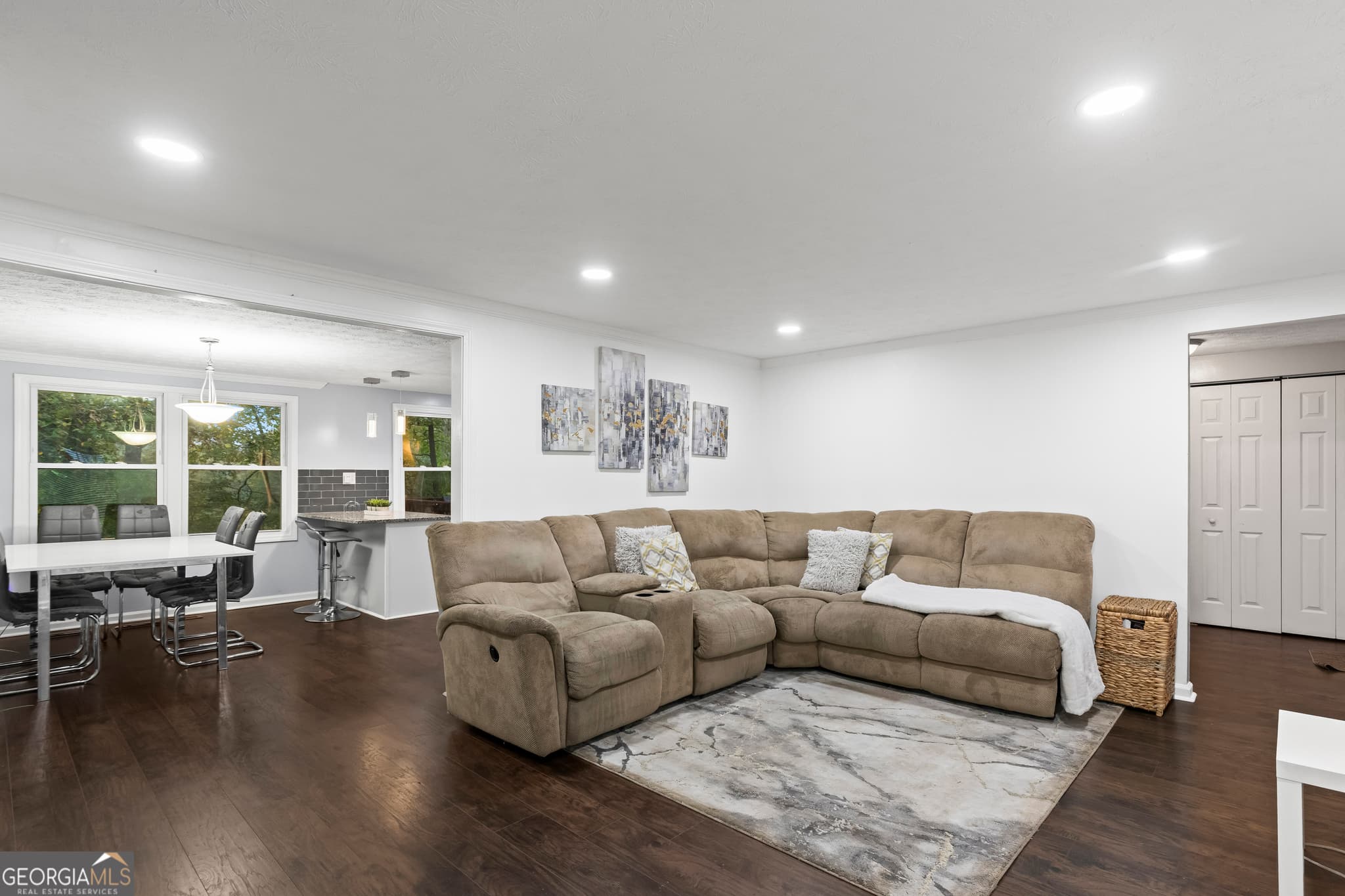 5 bedroom, 3.5 bathroom, 2,885 sq ft single family residence for sale at 107 Fortress Drive, Peachtree City, GA 30269 — photo 10