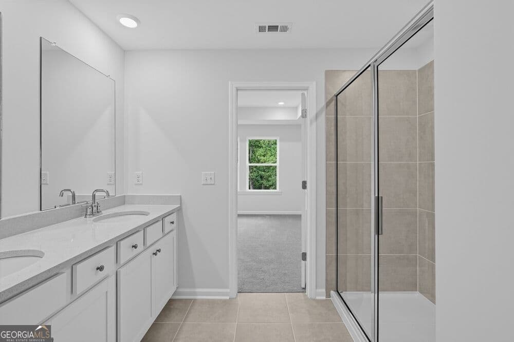 3 bedroom, 3.5 bathroom, 1,967 sq ft townhouse for sale at 5760 Schelton Place, Mableton, GA 30126 — photo 4