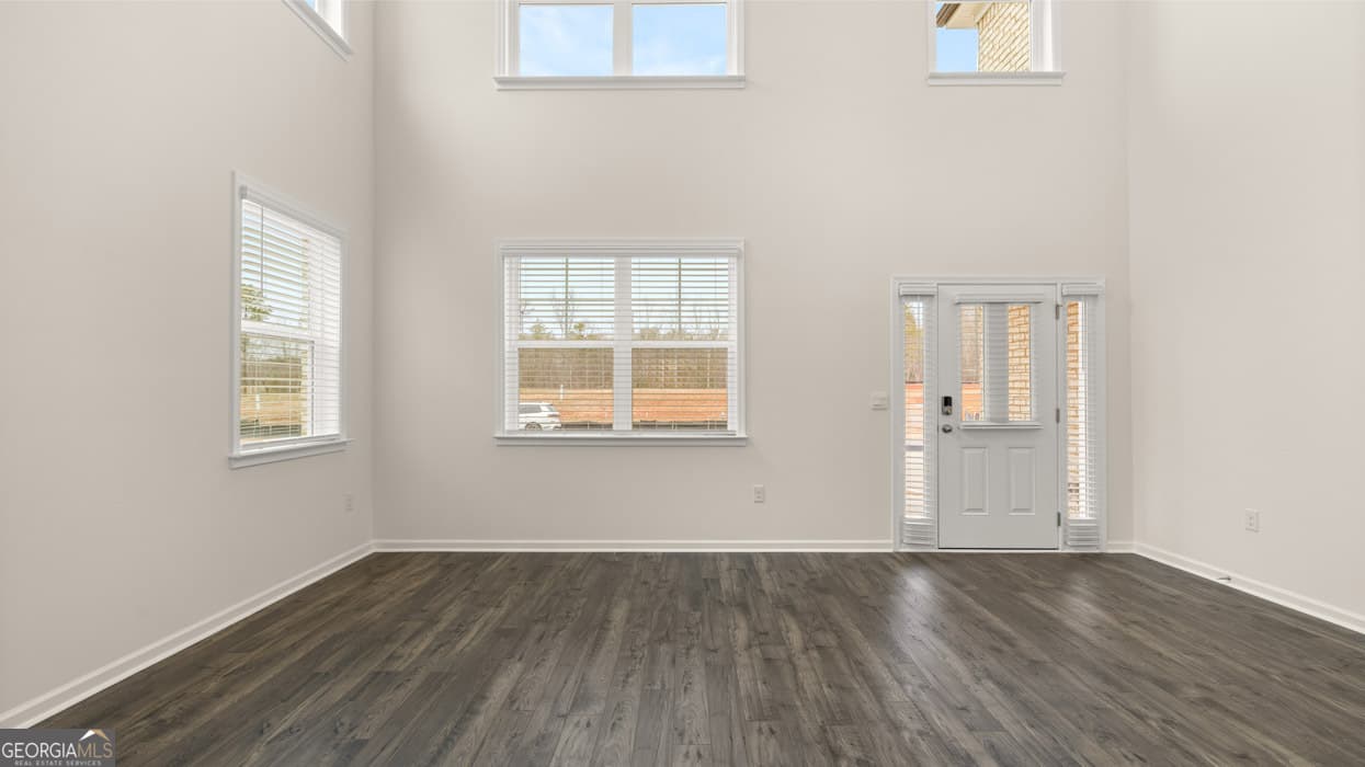 5 bedroom, 4 bathroom, 3,661 sq ft single family residence for sale at 4034 Rivercrest Drive, Bogart, GA 30622 — photo 9