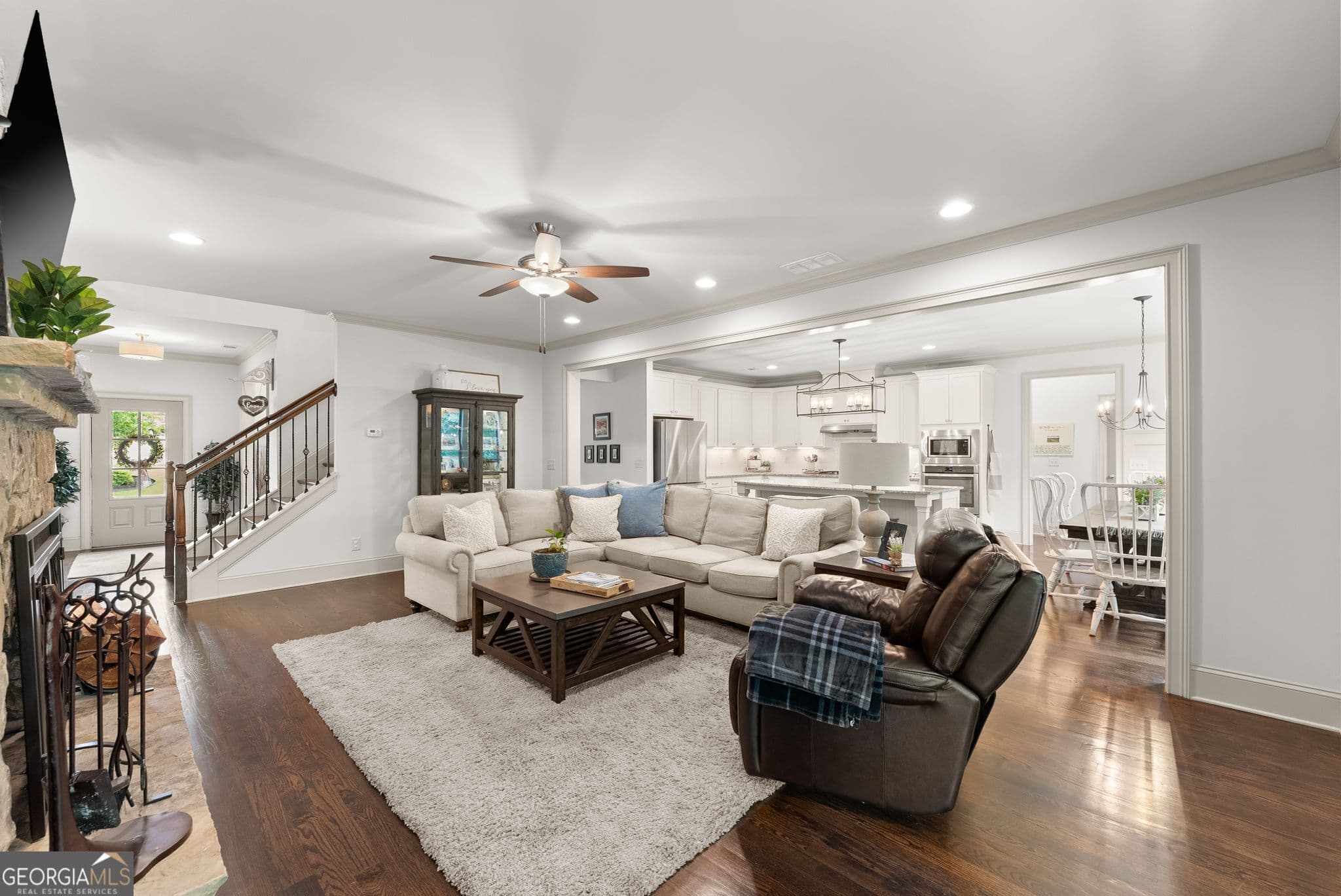 6 bedroom, 5 bathroom, 5,800 sq ft single family residence for sale at 1247 Sterling Lake Drive, Jefferson, GA 30549 — photo 4