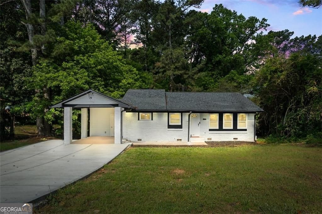 5 bedroom, 2.5 bathroom, 1,666 sq ft single family residence for rent at 2223 Columbia Drive, Decatur, GA 30032 for $2,300 a month — photo 1 of 43