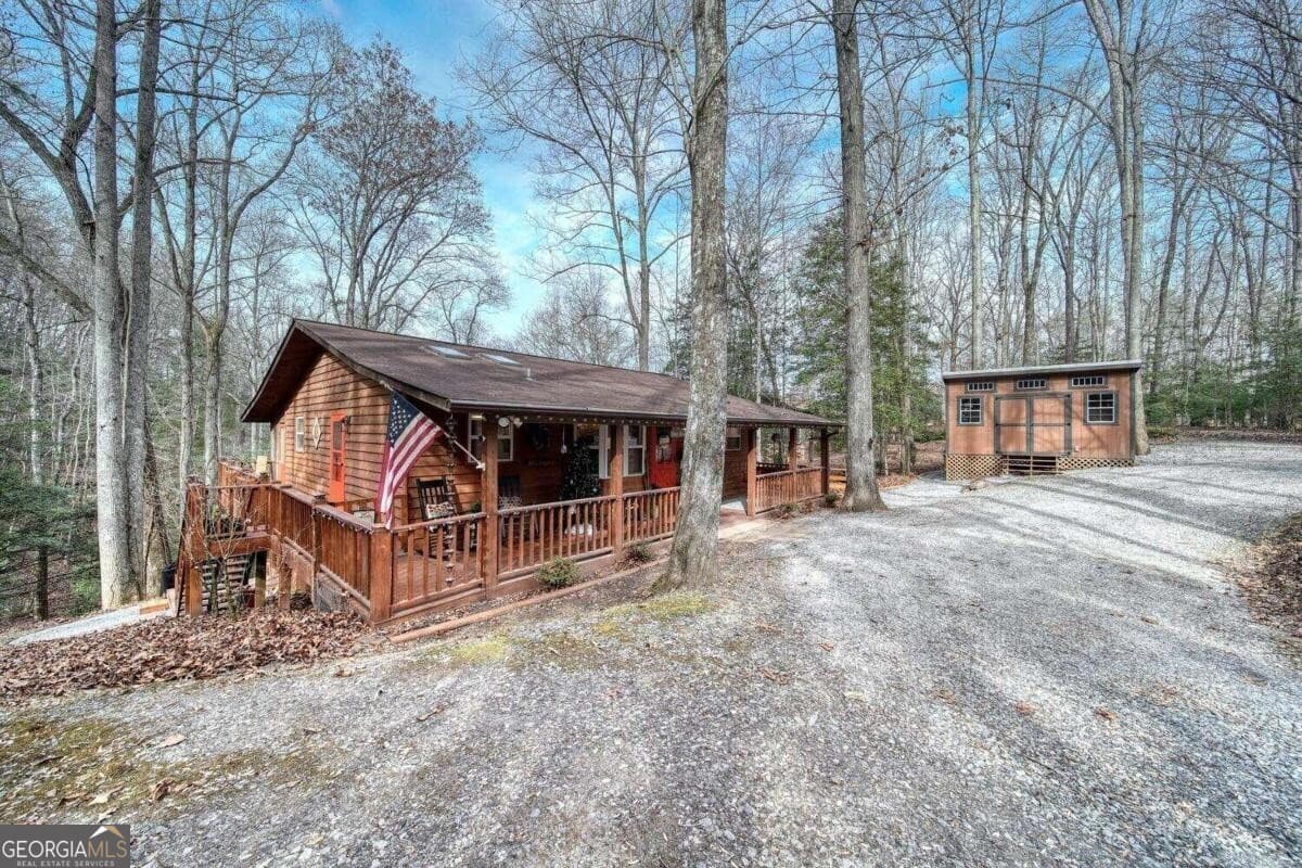 3 bedroom, 3 bathroom cabin,single family residence sold at 9 Yonder Lane, Murphy, NC 28906