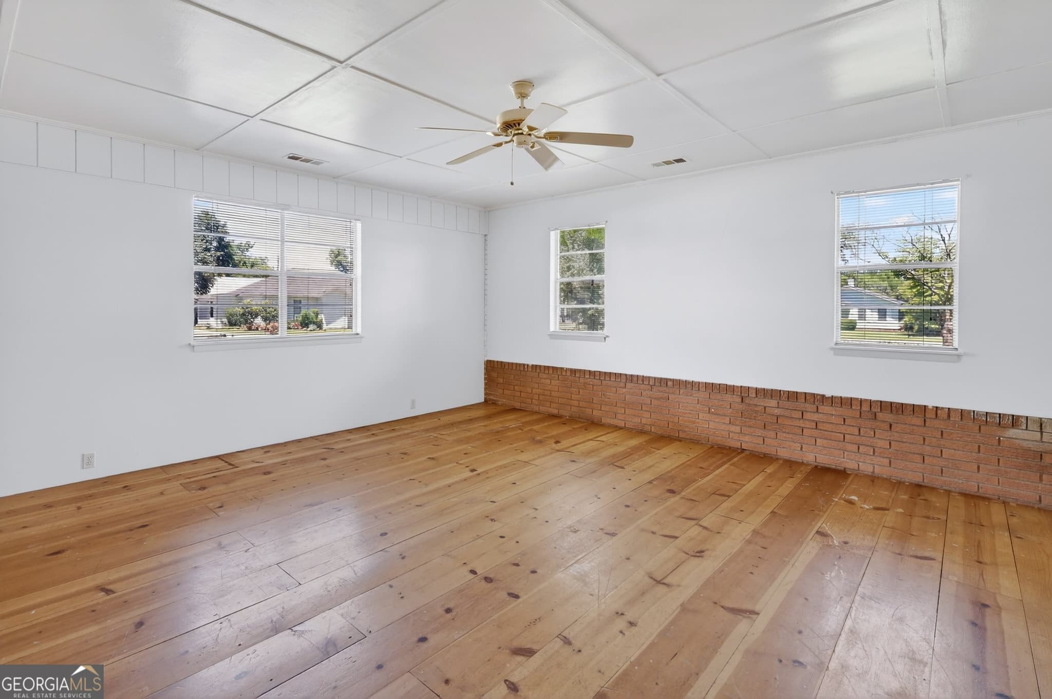 2 bedroom, 1 bathroom, 1,308 sq ft single family residence for sale at 310 S Leroy Street, Metter, GA 30439 — photo 5