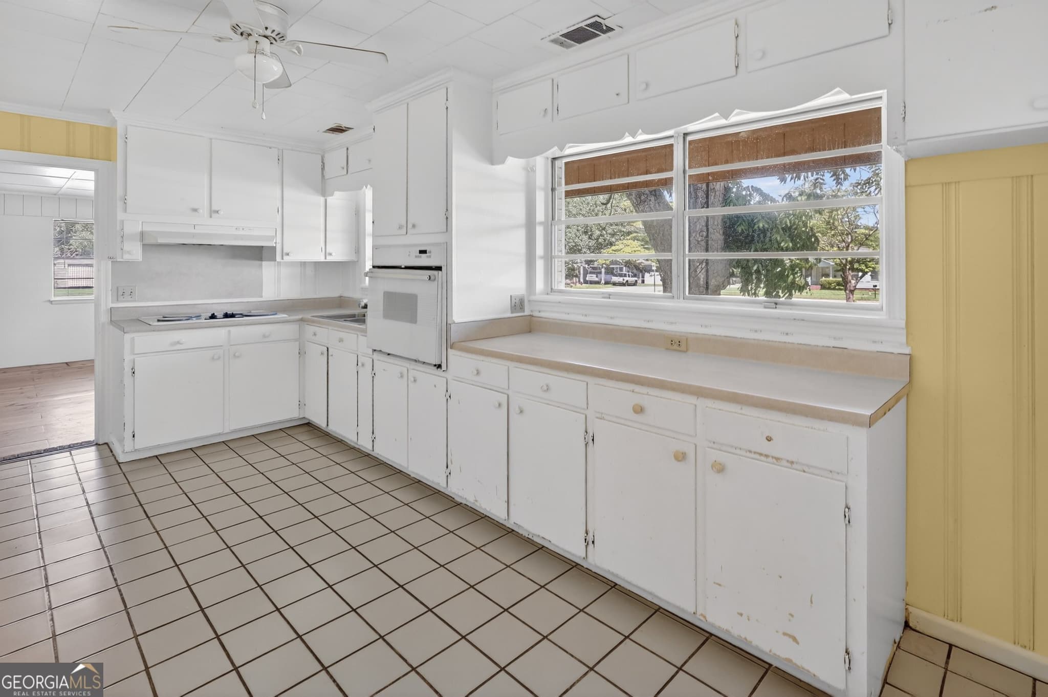 2 bedroom, 1 bathroom, 1,308 sq ft single family residence for sale at 310 S Leroy Street, Metter, GA 30439 — photo 10