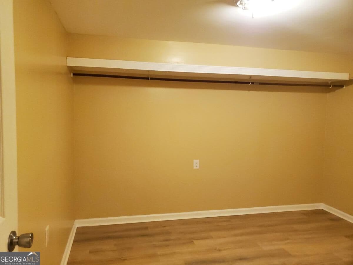 2 bedroom, 1 bathroom, 1,986 sq ft apartment for rent at 2549 Dogwood Hills Court, Austell, GA 30106 for $1,400 a month — photo 5