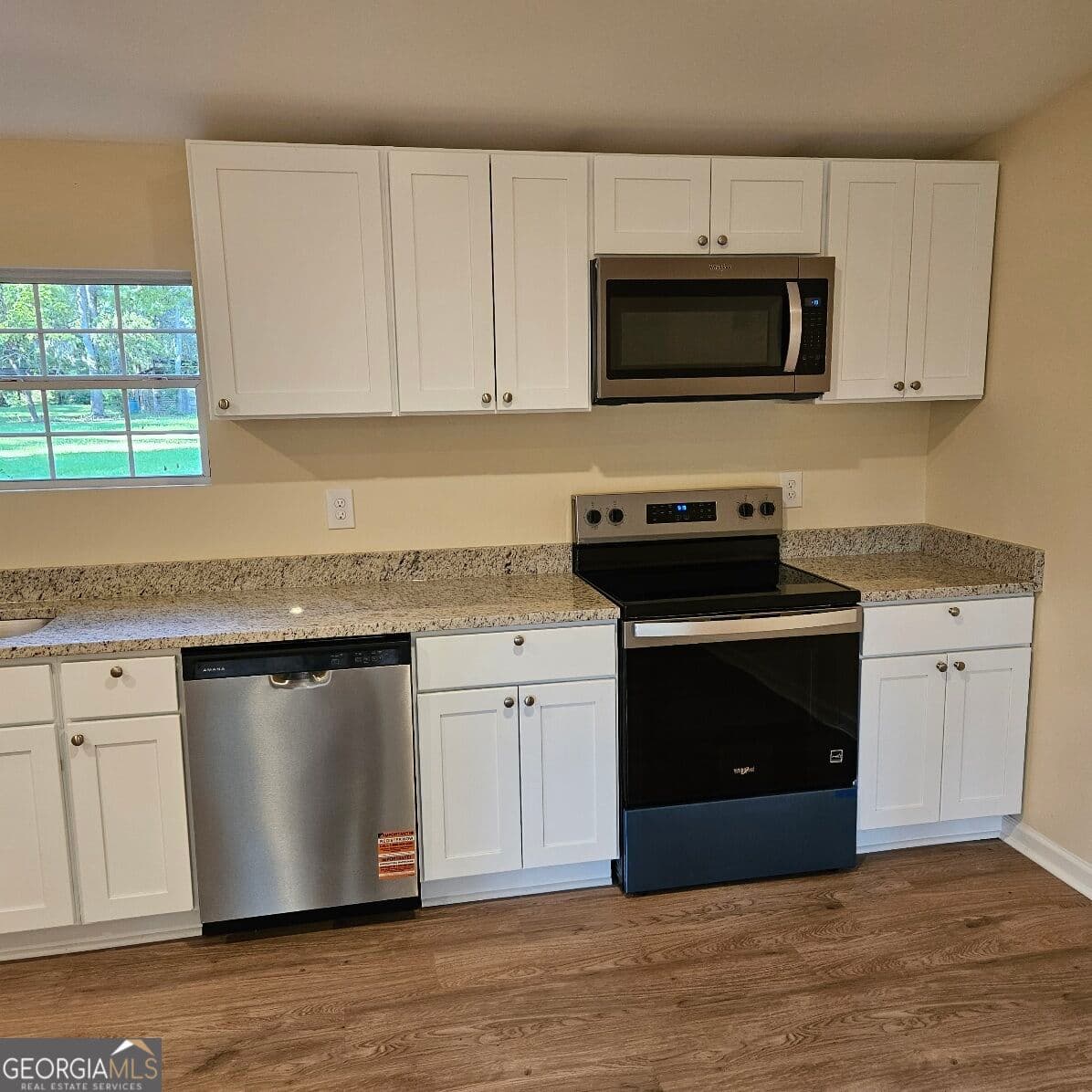 3 bedroom, 2 bathroom, 1,782 sq ft manufactured home,single family residence for rent at 1196 Hendricks Road, Fort Valley, GA 31030 for $1,900 a month — photo 5