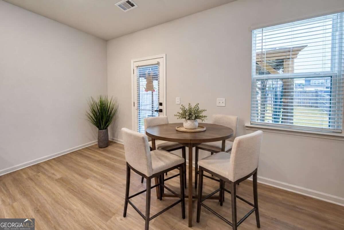 3 bedroom, 2.5 bathroom, 1,500 sq ft single family residence for sale at 5004 Fawnwood Drive, Gainesville, GA 30504 — photo 8