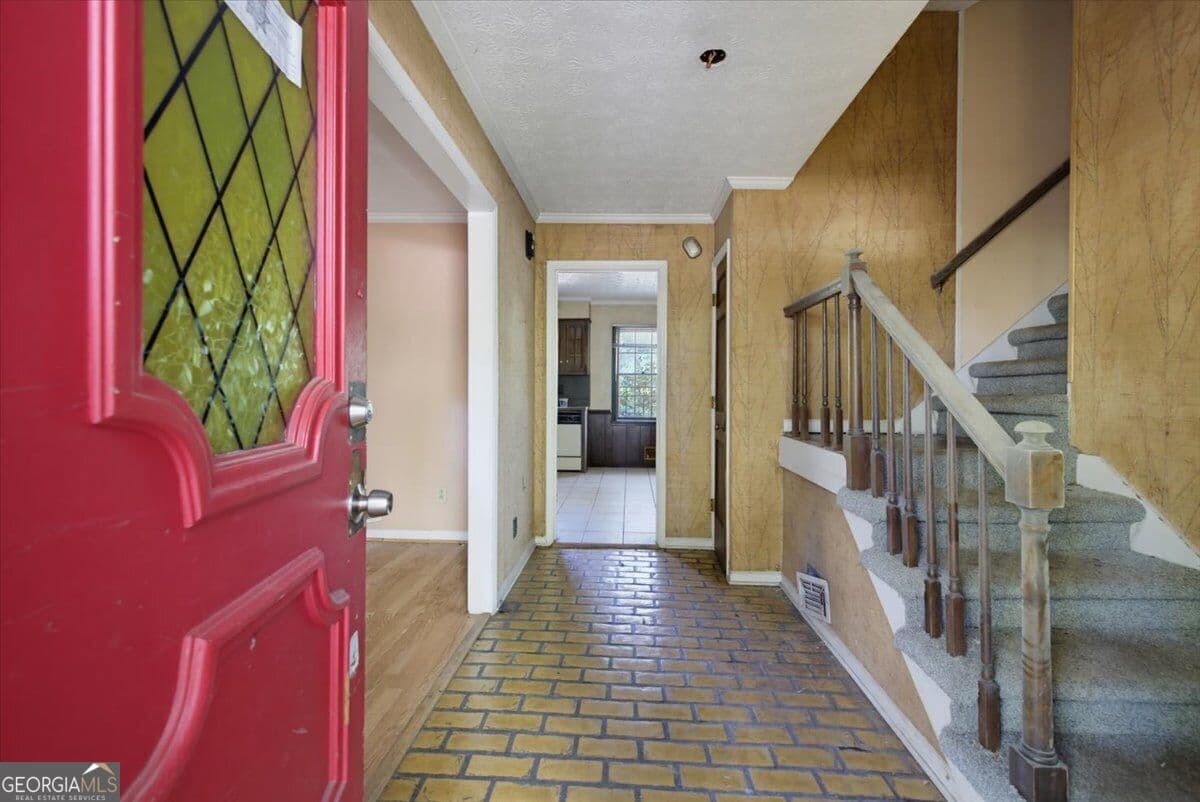 3 bedroom, 2 bathroom, 1,645 sq ft single family residence for sale at 3594 Ale Circle, East Point, GA 30344 — photo 6