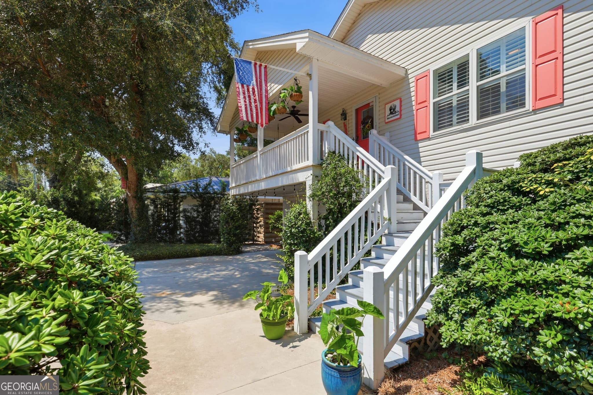 5 bedroom, 3 bathroom, 3,154 sq ft single family residence for sale at 1007 Mallery Street, St. Simons, GA 31522 — photo 6