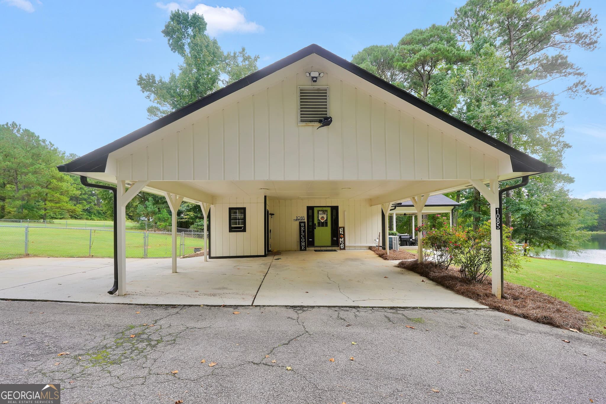 4 bedroom, 2.5 bathroom, 2,364 sq ft single family residence for sale at 1085 Campground Road, Mcdonough, GA 30252 — photo 6