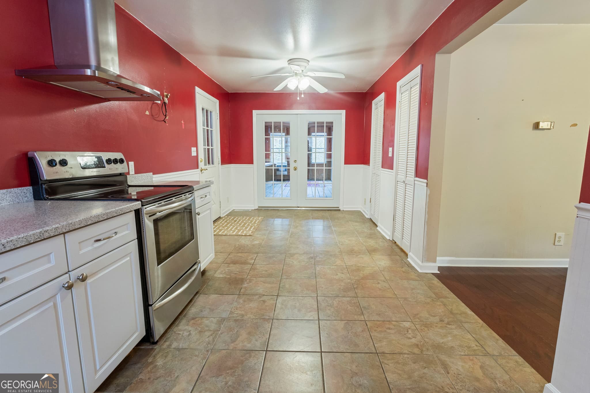 4 bedroom, 4 bathroom, 2,304 sq ft single family residence for sale at 82 Walton Way, Juliette, GA 31046 — photo 9