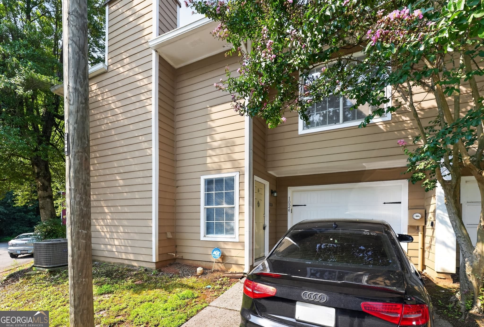 2 bedroom, 2.5 bathroom, 1,608 sq ft townhouse for rent at 1024 Wiltshire Way, Norcross, GA 30093 for $1,800 a month — photo 1 of 20