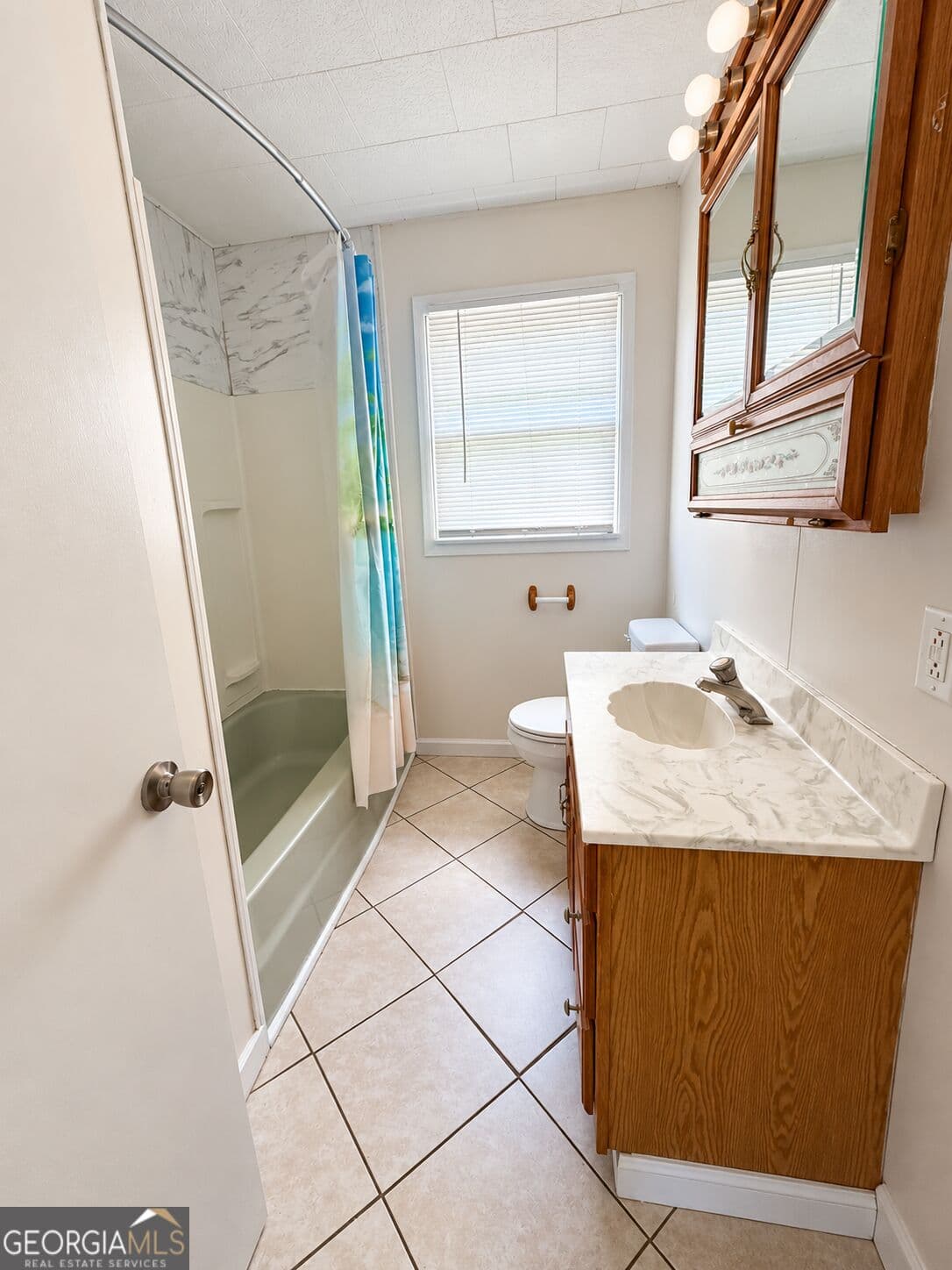 3 bedroom, 1 bathroom, 864 sq ft single family residence for sale at 2201 Tebeau Street, Waycross, GA 31501 — photo 6
