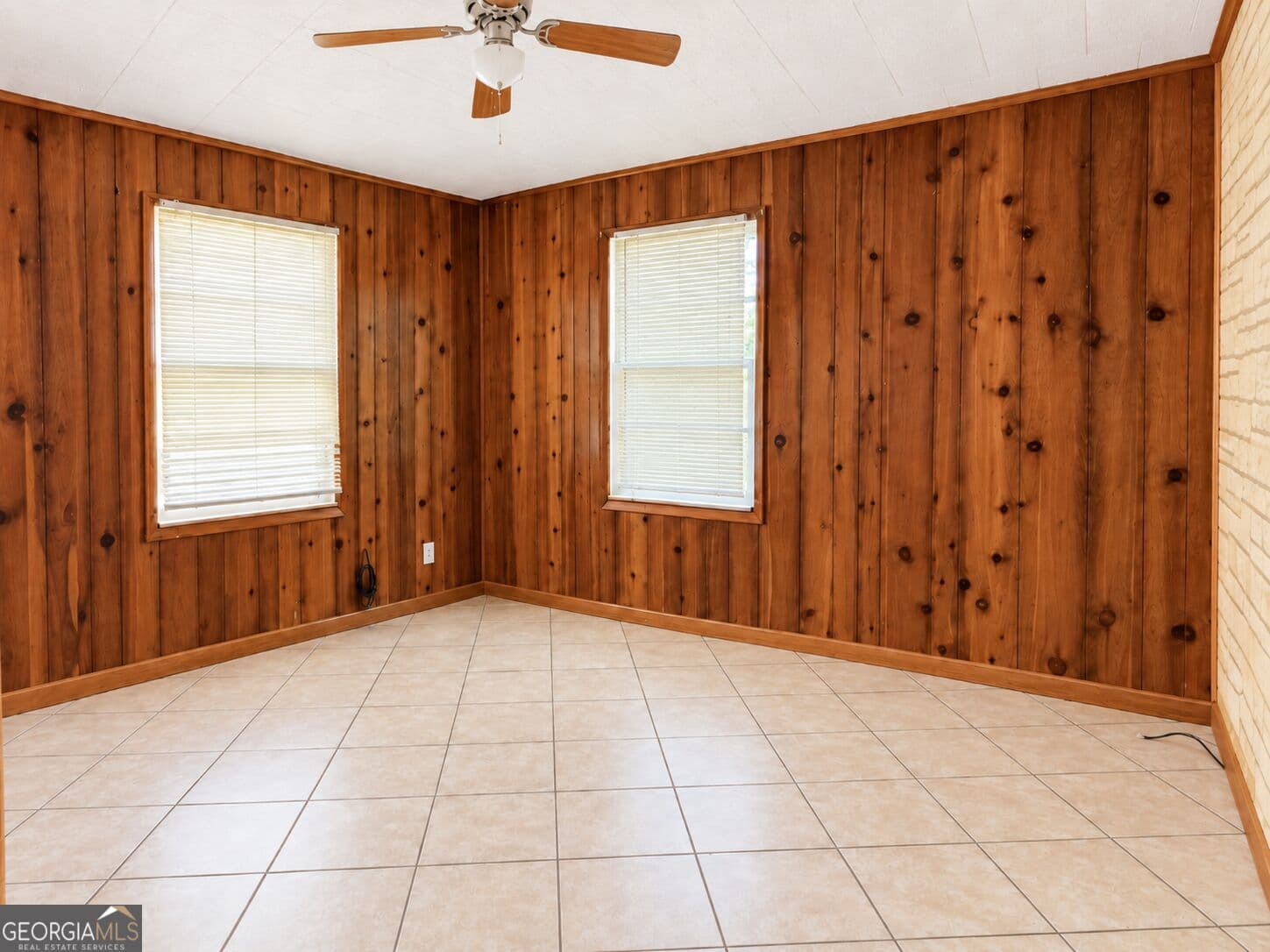 3 bedroom, 1 bathroom, 864 sq ft single family residence for sale at 2201 Tebeau Street, Waycross, GA 31501 — photo 3