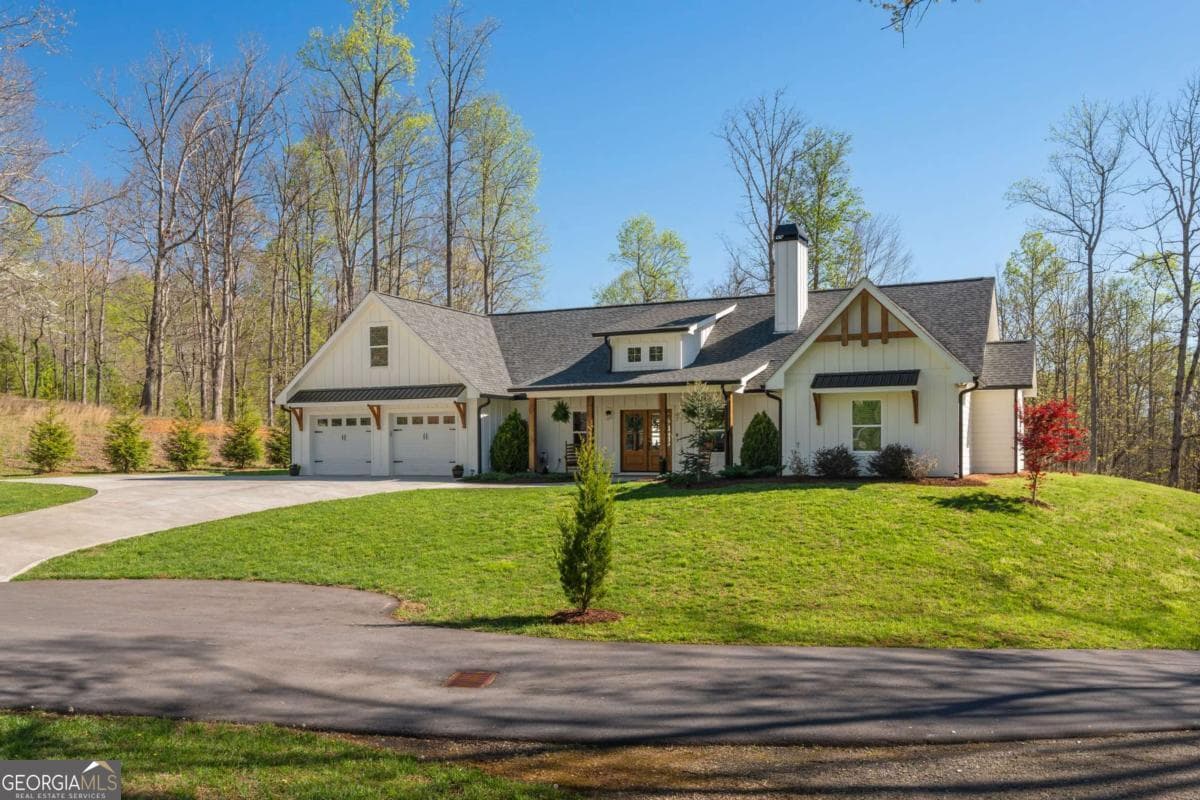 5 bedroom, 3.5 bathroom, 2,770 sq ft single family residence for sale at 47 Meadow Brooke Court 29, Young Harris, GA 30582 — photo 2