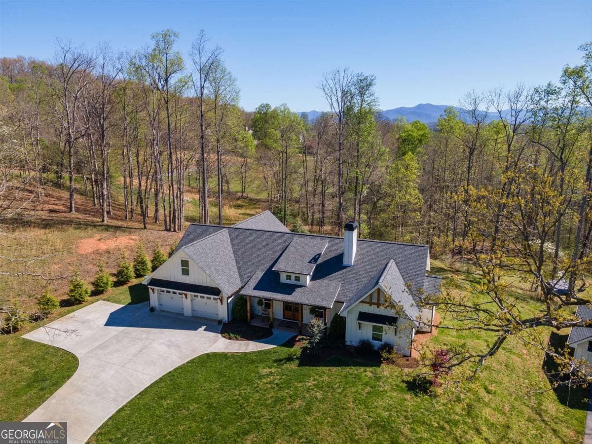 5 bedroom, 3.5 bathroom, 2,770 sq ft single family residence for sale at 47 Meadow Brooke Court 29, Young Harris, GA 30582 — photo 6