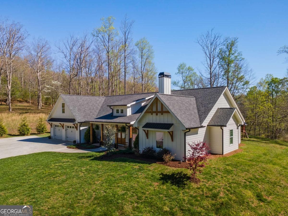 5 bedroom, 3.5 bathroom, 2,770 sq ft single family residence for sale at 47 Meadow Brooke Court 29, Young Harris, GA 30582 — photo 5