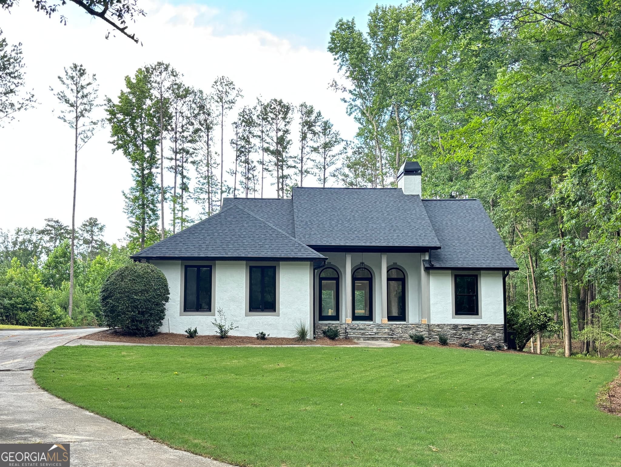 3 bedroom, 2 bathroom, 1,972 sq ft single family residence sold at 125 Wisteria Court, Tyrone, GA 30290