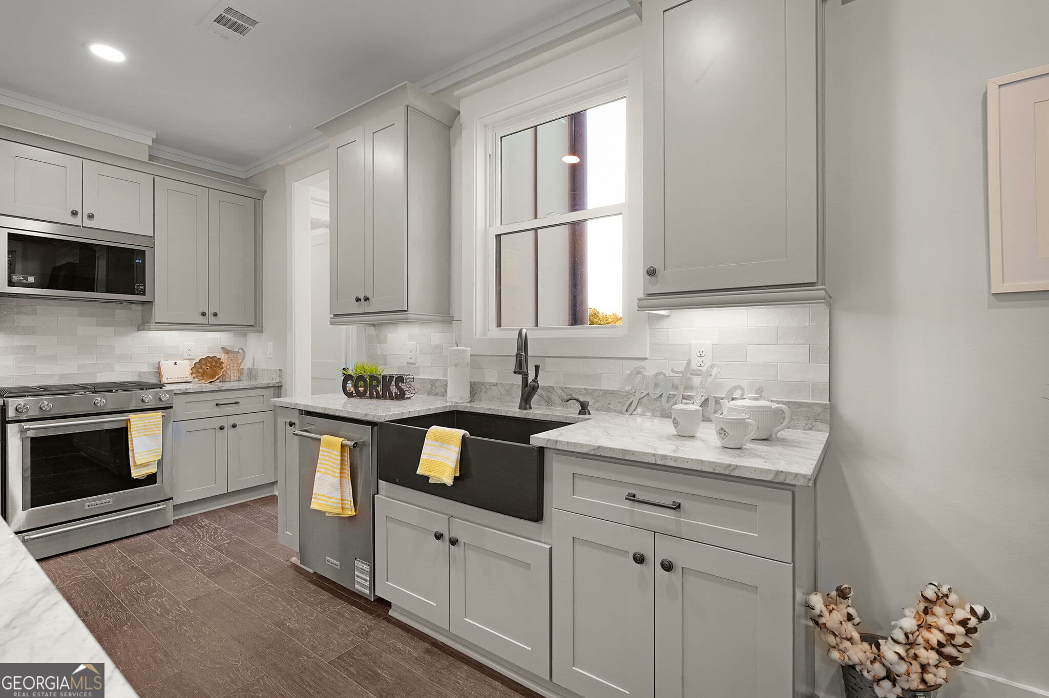 3 bedroom, 3 bathroom, 2,368 sq ft townhouse for sale at 54 Villa Vista 7, Jasper, GA 30143 — photo 8