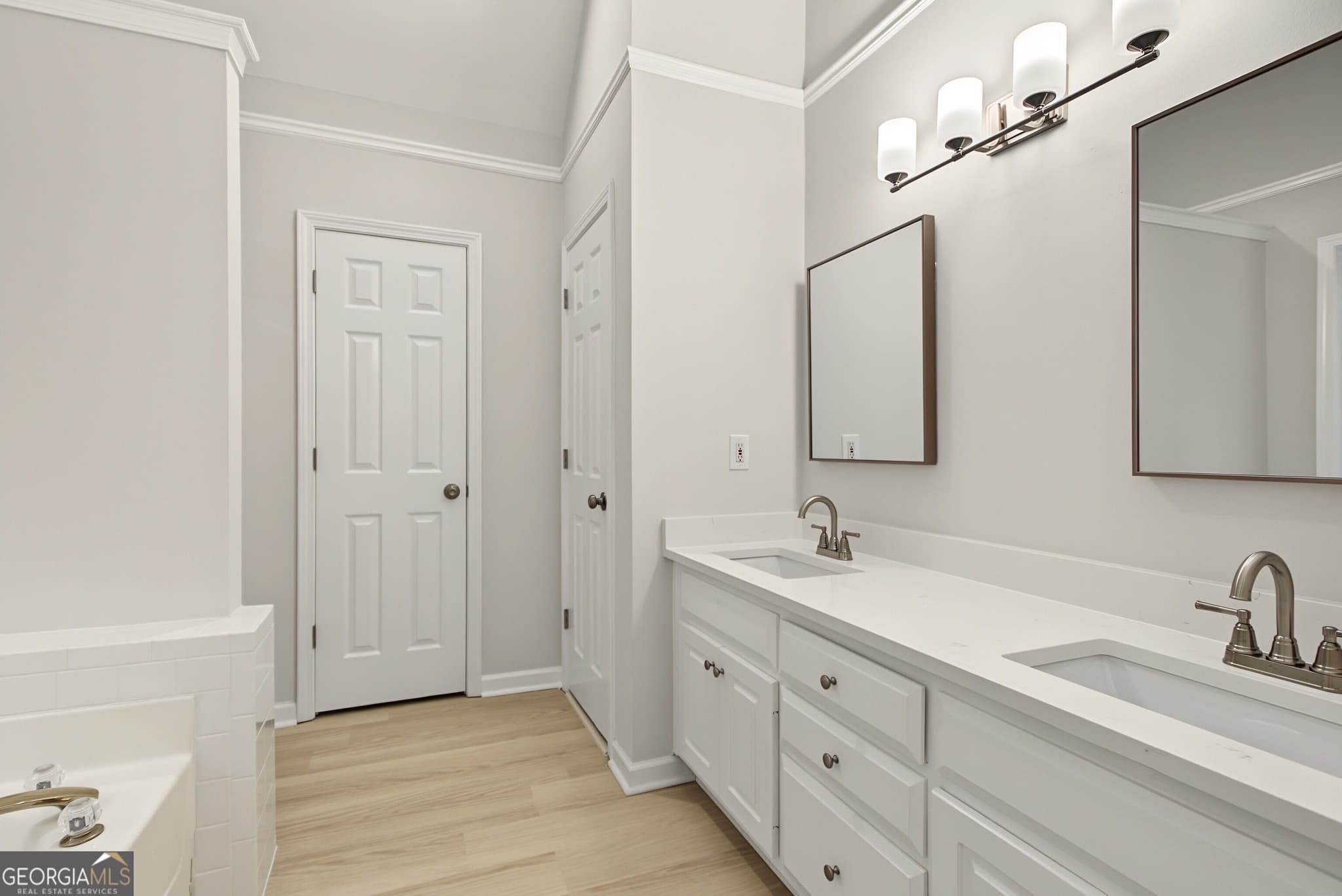 4 bedroom, 2.5 bathroom, 2,319 sq ft single family residence for sale at 280 Jordan Place, Fayetteville, GA 30215 — photo 6