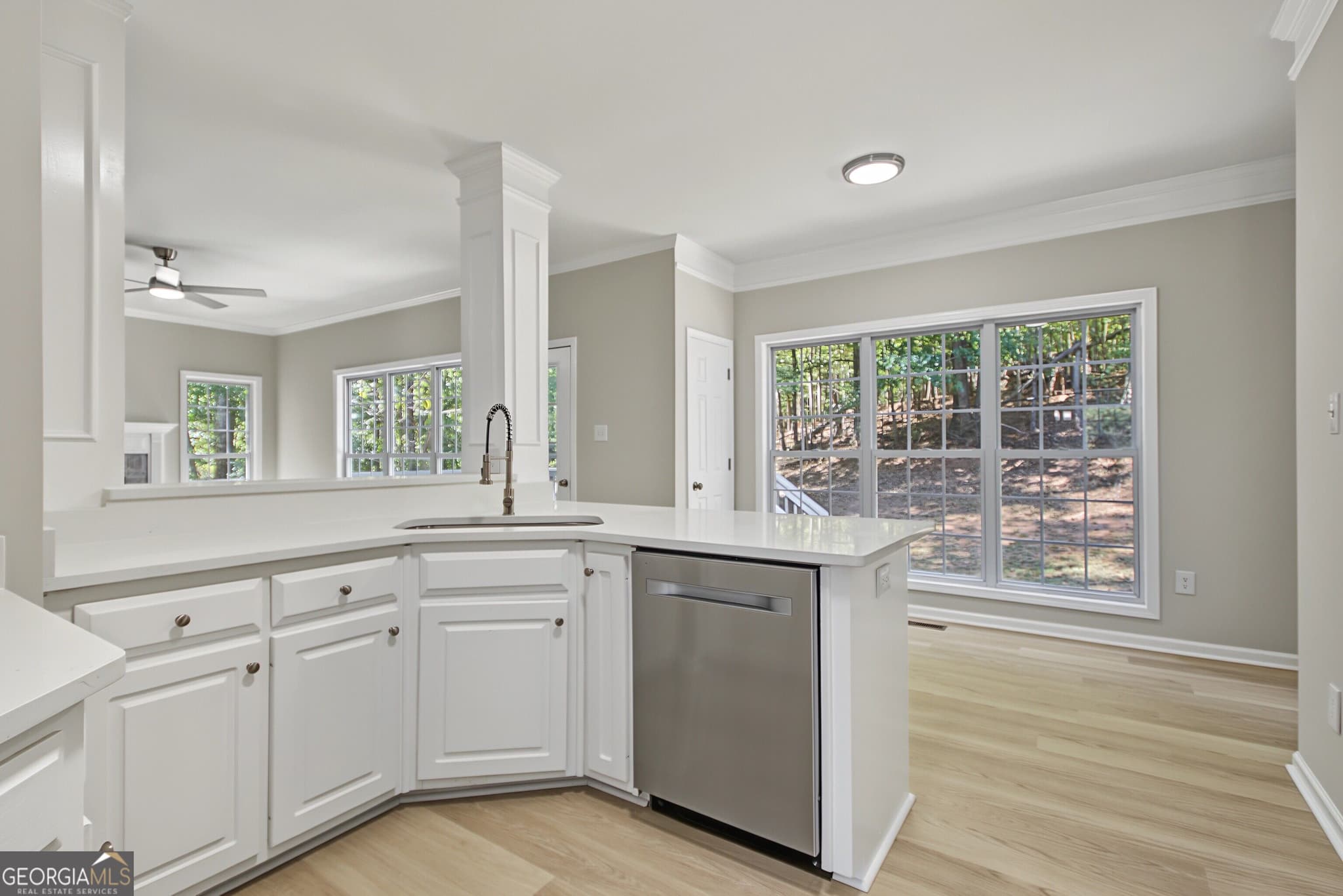4 bedroom, 2.5 bathroom, 2,319 sq ft single family residence for sale at 280 Jordan Place, Fayetteville, GA 30215 — photo 3