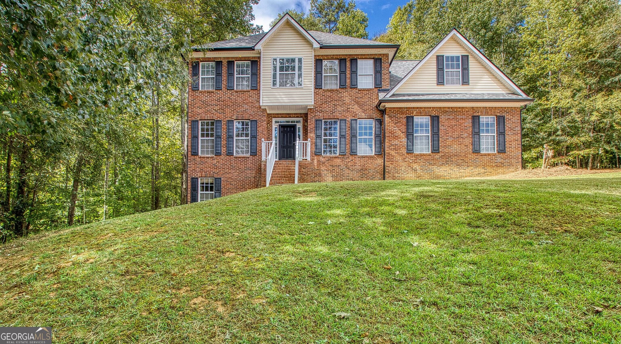 4 bedroom, 2.5 bathroom, 2,319 sq ft single family residence for sale at 280 Jordan Place, Fayetteville, GA 30215 — photo 9