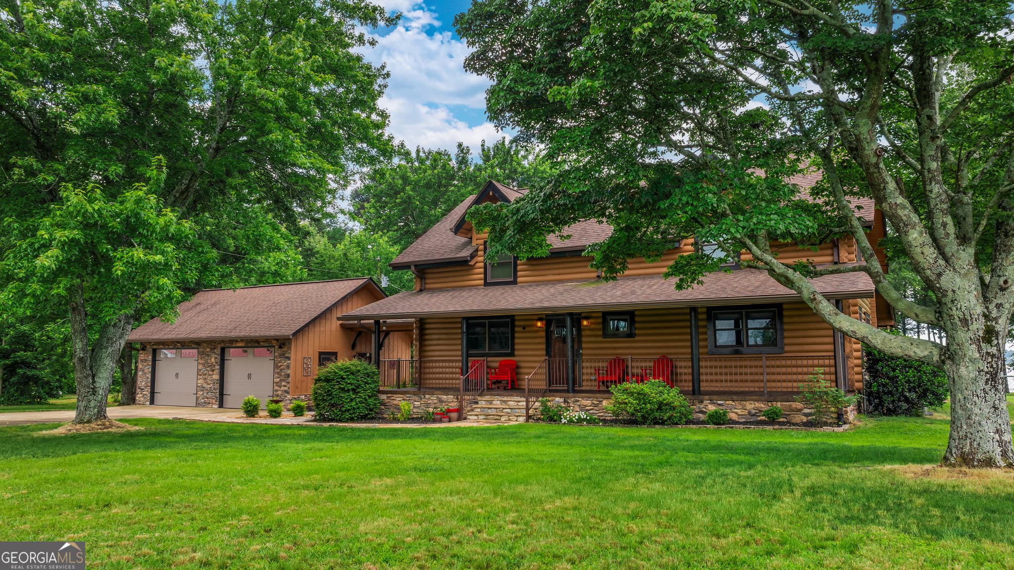 3 bedroom, 2.5 bathroom, 2,717 sq ft cabin,single family residence sold at 420 COUNTY ROAD 496, Centre, AL 35960