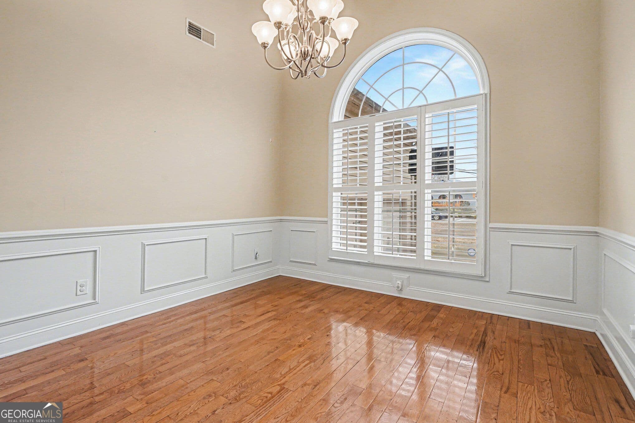 3 bedroom, 3.5 bathroom, 2,435 sq ft single family residence for sale at 4597 Alpine Drive, Lilburn, GA 30047 — photo 7