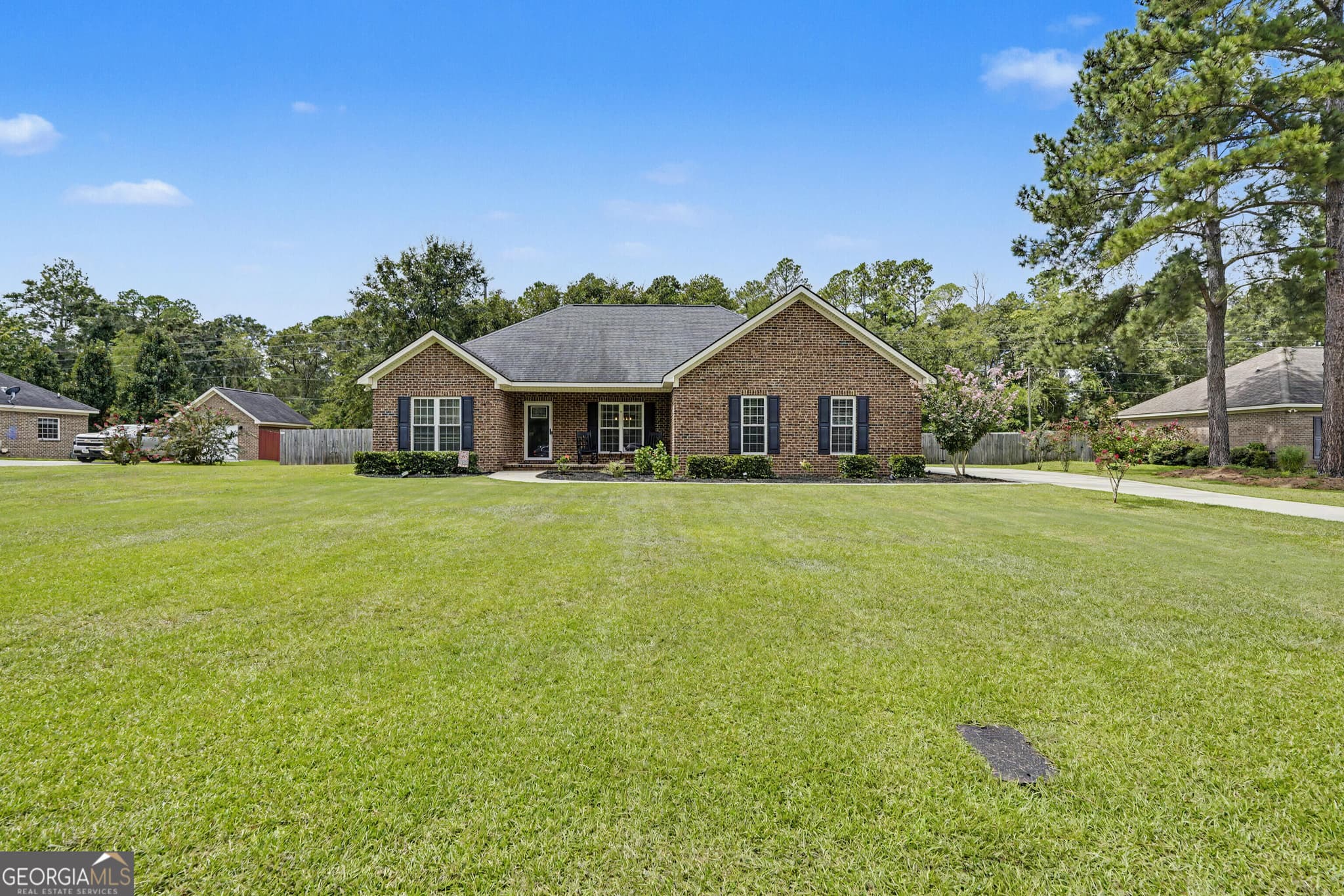 3 bedroom, 2 bathroom, 1,780 sq ft single family residence for sale at 123 Sweet Briar Trail, Statesboro, GA 30461 — photo 1 of 48