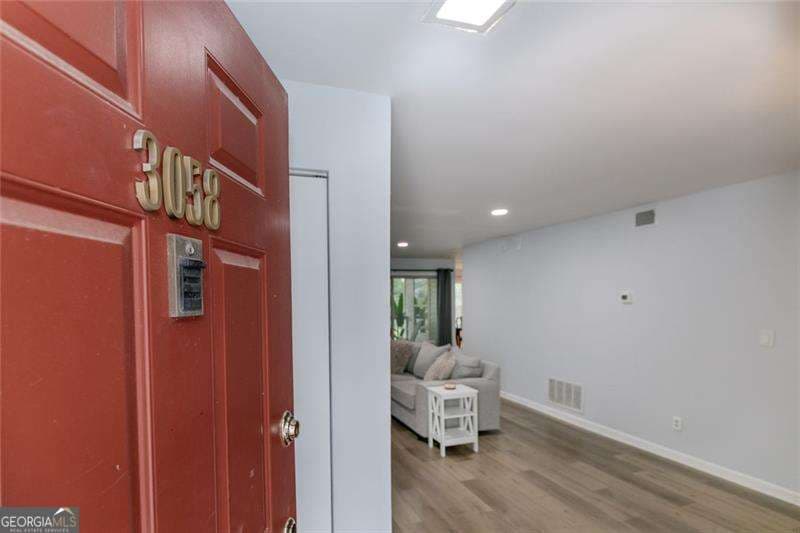 2 bedroom, 2 bathroom, 1,384 sq ft condominium for sale at 3058 Westwood Way, Alpharetta, GA 30004 — photo 3