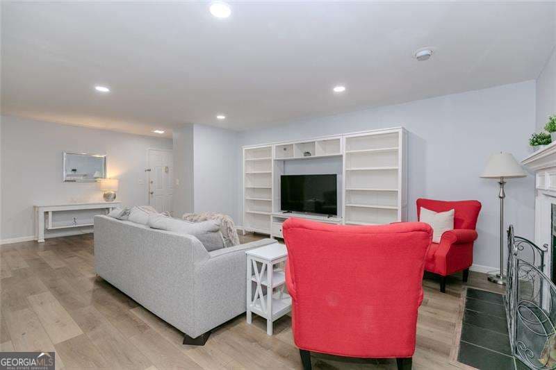 2 bedroom, 2 bathroom, 1,384 sq ft condominium for sale at 3058 Westwood Way, Alpharetta, GA 30004 — photo 9