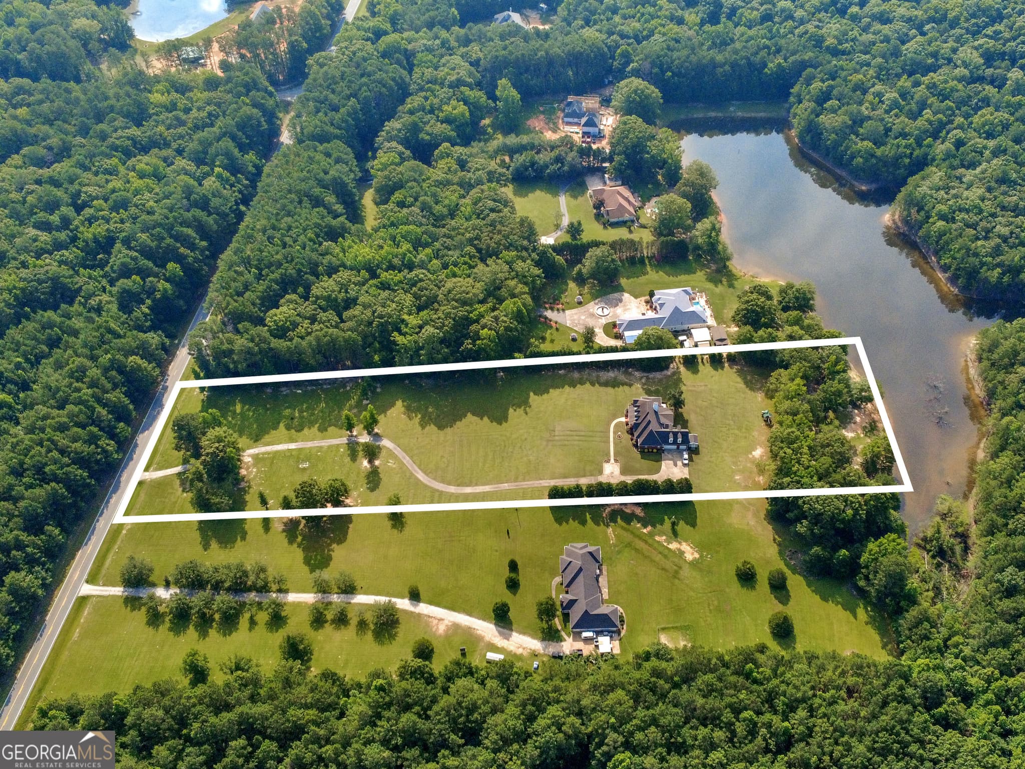 4 bedroom, 3 bathroom, 3,703 sq ft single family residence for sale at 395 W McIntosh Road, Brooks, GA 30205 — photo 3
