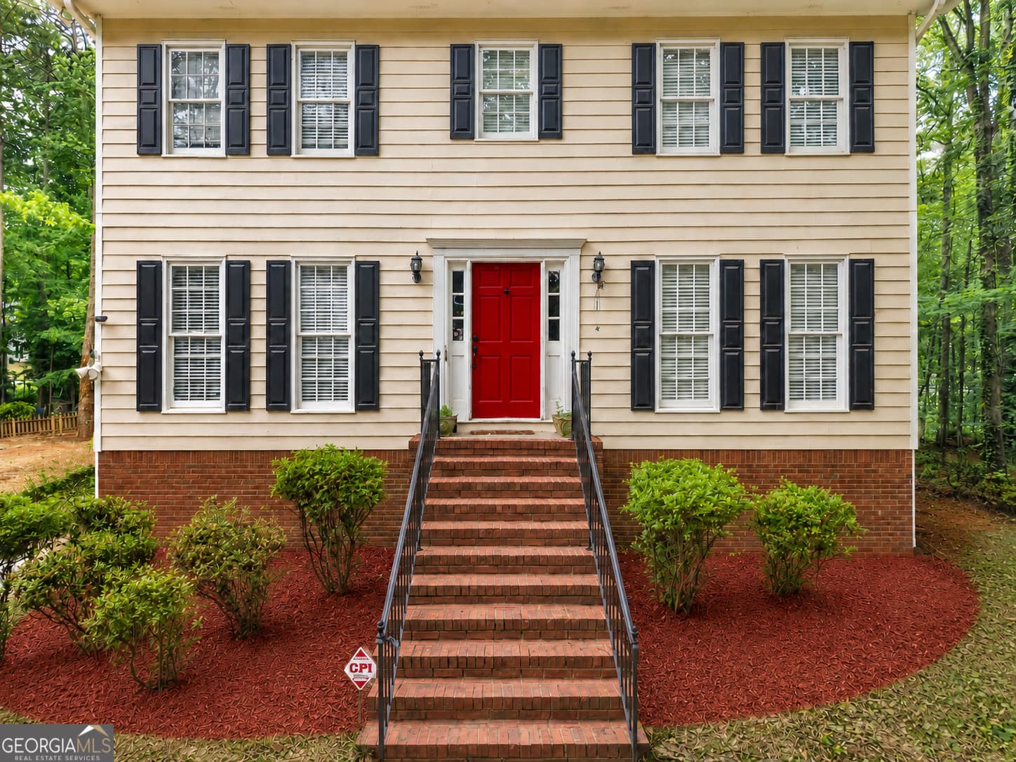 3 bedroom, 2.5 bathroom, 1,932 sq ft single family residence sold at 3180 Ridgerock Way, Snellville, GA 30078