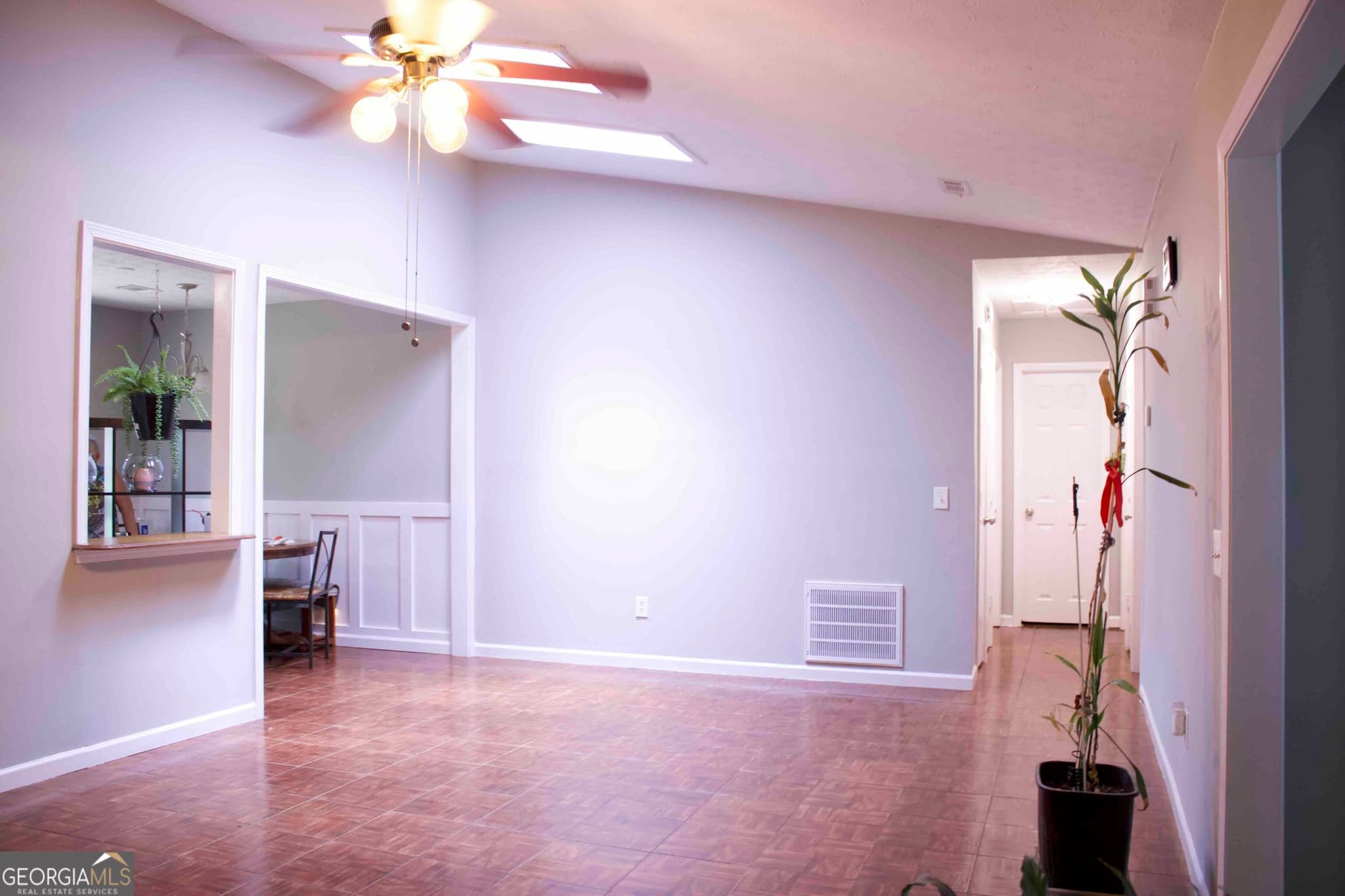 4 bedroom, 2 bathroom, 1,882 sq ft single family residence for sale at 5744 Everglades Lane, Norcross, GA 30071 — photo 5