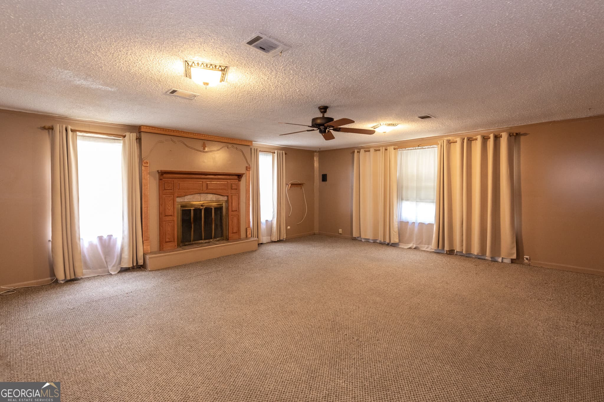 4 bedroom, 3 bathroom, 2,296 sq ft single family residence for sale at 107 Community Drive, Waycross, GA 31501 — photo 9