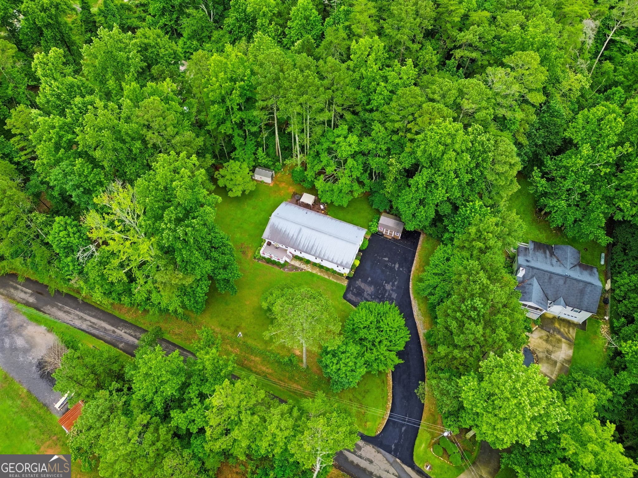 4 bedroom, 2 bathroom, 1,682 sq ft single family residence for sale at 129 Cline Valley Place, Canton, GA 30114 — photo 3