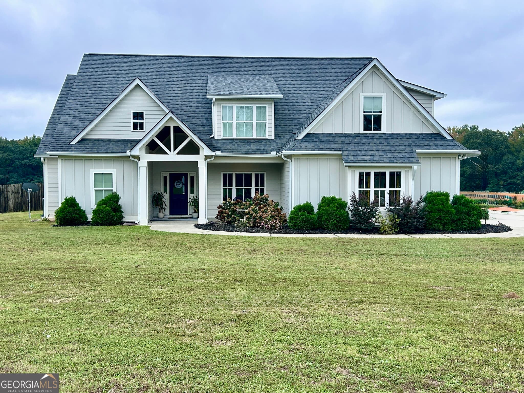 5 bedroom, 3.5 bathroom, 2,876 sq ft single family residence for sale at 1072 Gray Girls Road, Senoia, GA 30276 — photo 3