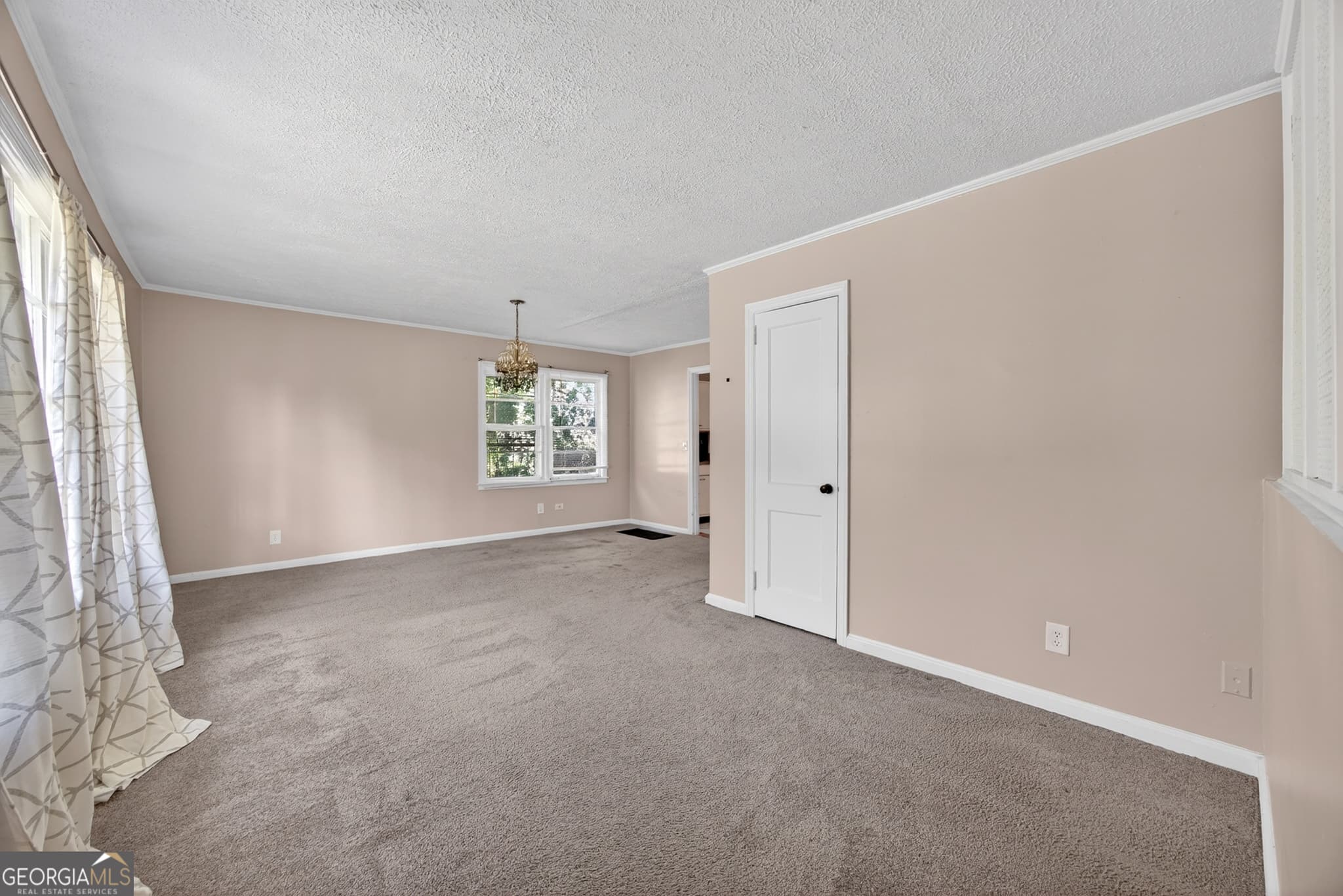 3 bedroom, 1.5 bathroom, 1,330 sq ft single family residence for sale at 2090 Verbena Street, Atlanta, GA 30314 — photo 5