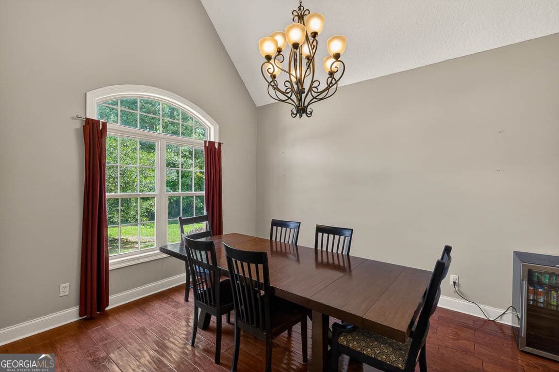 6 bedroom, 5 bathroom, 3,222 sq ft single family residence for sale at 101 Madeira Drive, Brunswick, GA 31523 — photo 7
