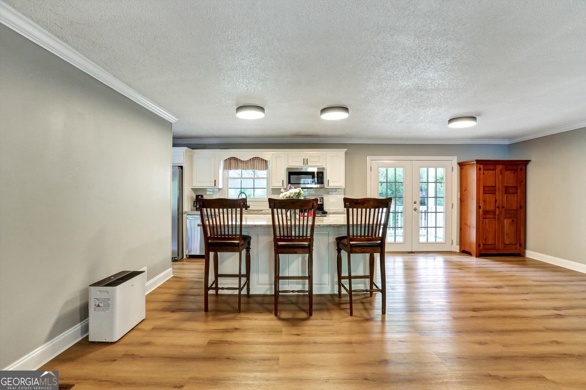 3 bedroom, 2 bathroom, 1,734 sq ft single family residence for sale at 1095 Athens Road, Winterville, GA 30683 — photo 5