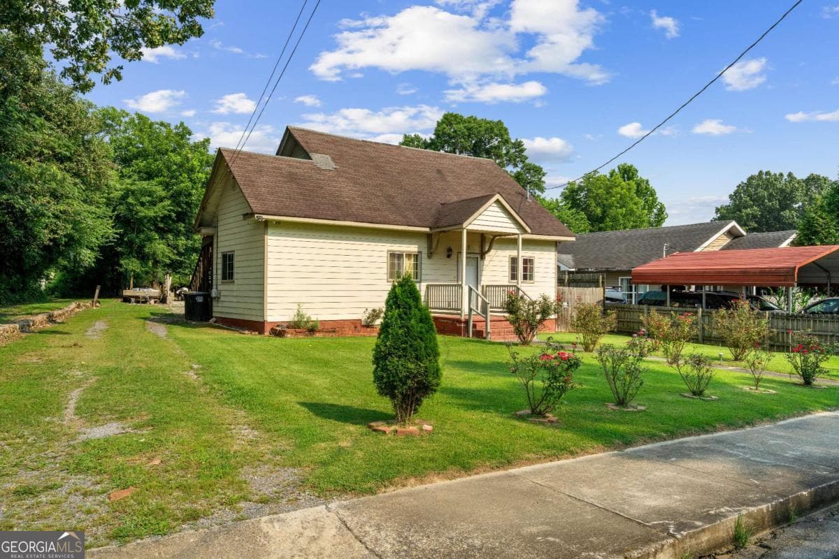 4 bedroom, 2 bathroom, 1,140 sq ft single family residence for sale at 7 Cherry Street, Rome, GA 30165 — photo 2