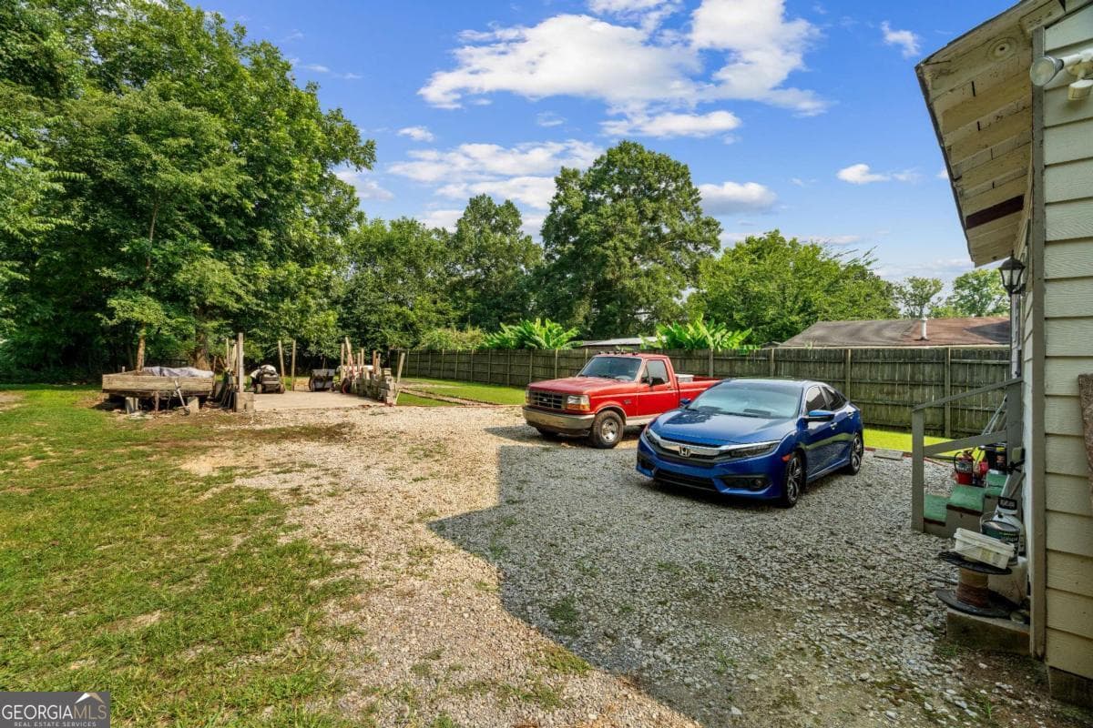 4 bedroom, 2 bathroom, 1,140 sq ft single family residence for sale at 7 Cherry Street, Rome, GA 30165 — photo 7
