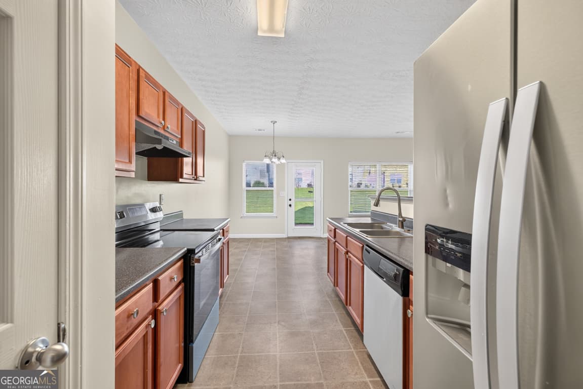 3 bedroom, 2.5 bathroom, 1,776 sq ft townhouse for sale at 52 Providence Oak Court, Lawrenceville, GA 30046 — photo 10
