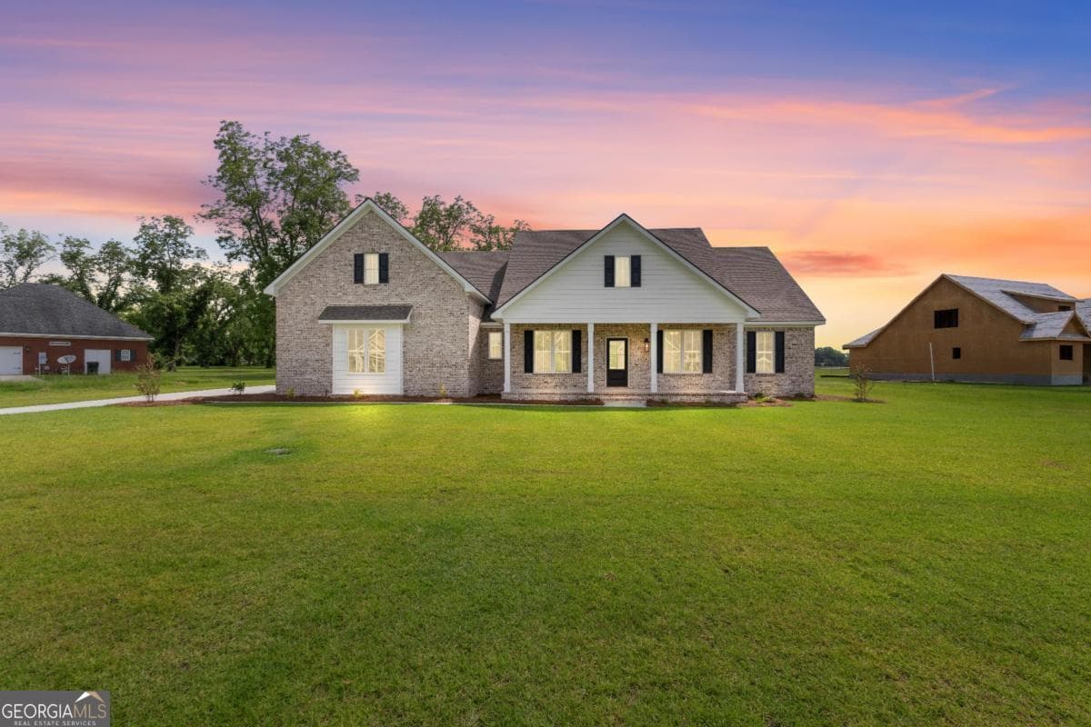 5 bedroom, 5.5 bathroom, 2,920 sq ft single family residence for sale at 9 Honeysuckle Drive, Claxton, GA 30417 — photo 1 of 46