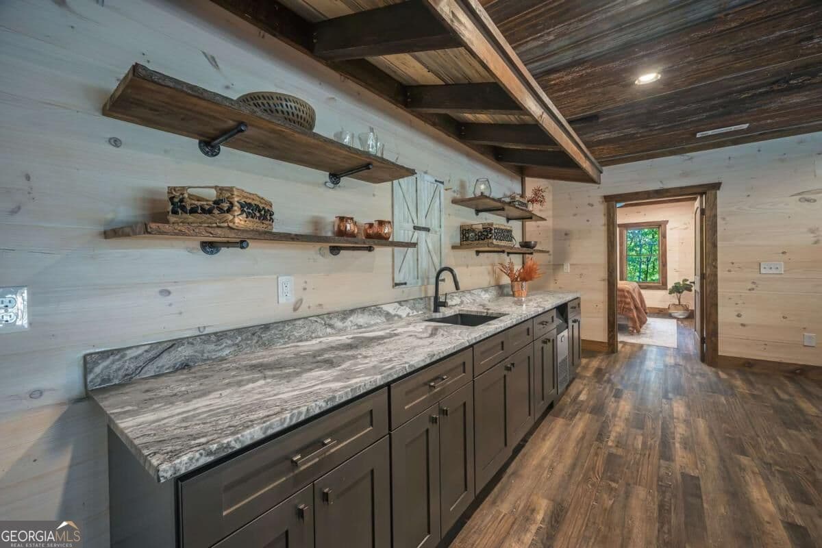 4 bedroom, 4 bathroom, 4,844 sq ft cabin,single family residence for sale at 286 Mountain Ridge, Blue Ridge, GA 30513 — photo 6