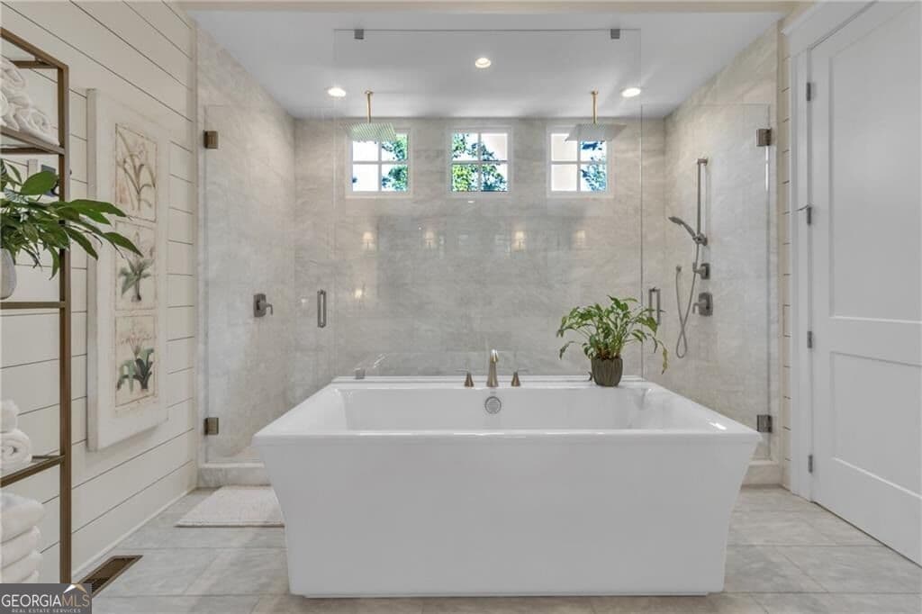 6 bedroom, 6.5 bathroom, 8,921 sq ft single family residence for sale at 765 Foxhollow Run, Milton, GA 30004 — photo 9