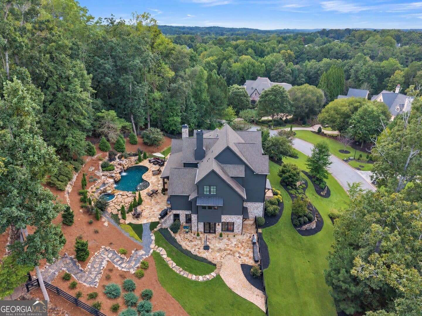 6 bedroom, 6.5 bathroom, 8,921 sq ft single family residence for sale at 765 Foxhollow Run, Milton, GA 30004 — photo 4