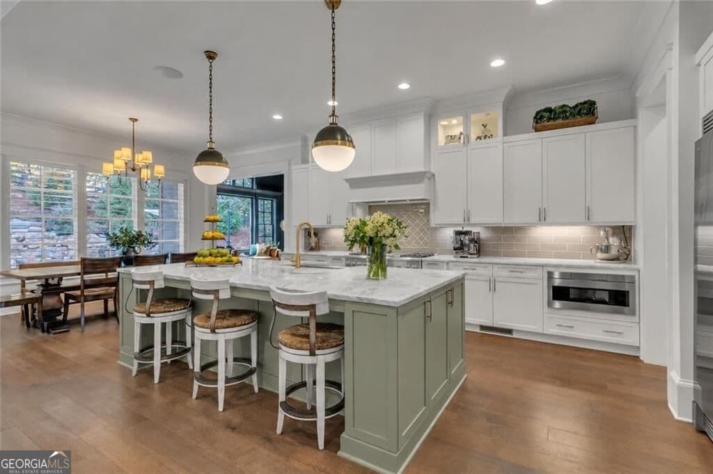 6 bedroom, 6.5 bathroom, 8,921 sq ft single family residence for sale at 765 Foxhollow Run, Milton, GA 30004 — photo 8